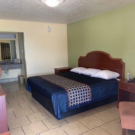 Texas Inn ボーモント エクステリア 写真
