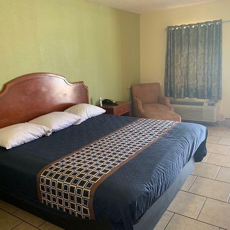 Texas Inn ボーモント エクステリア 写真